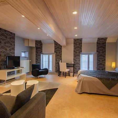 La Chambre D'Amis La Costignieres Montgueux Ngoại thất bức ảnh