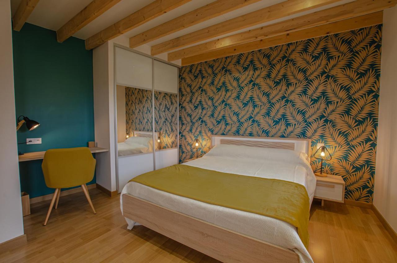 La Chambre D'Amis La Costignieres Montgueux Ngoại thất bức ảnh