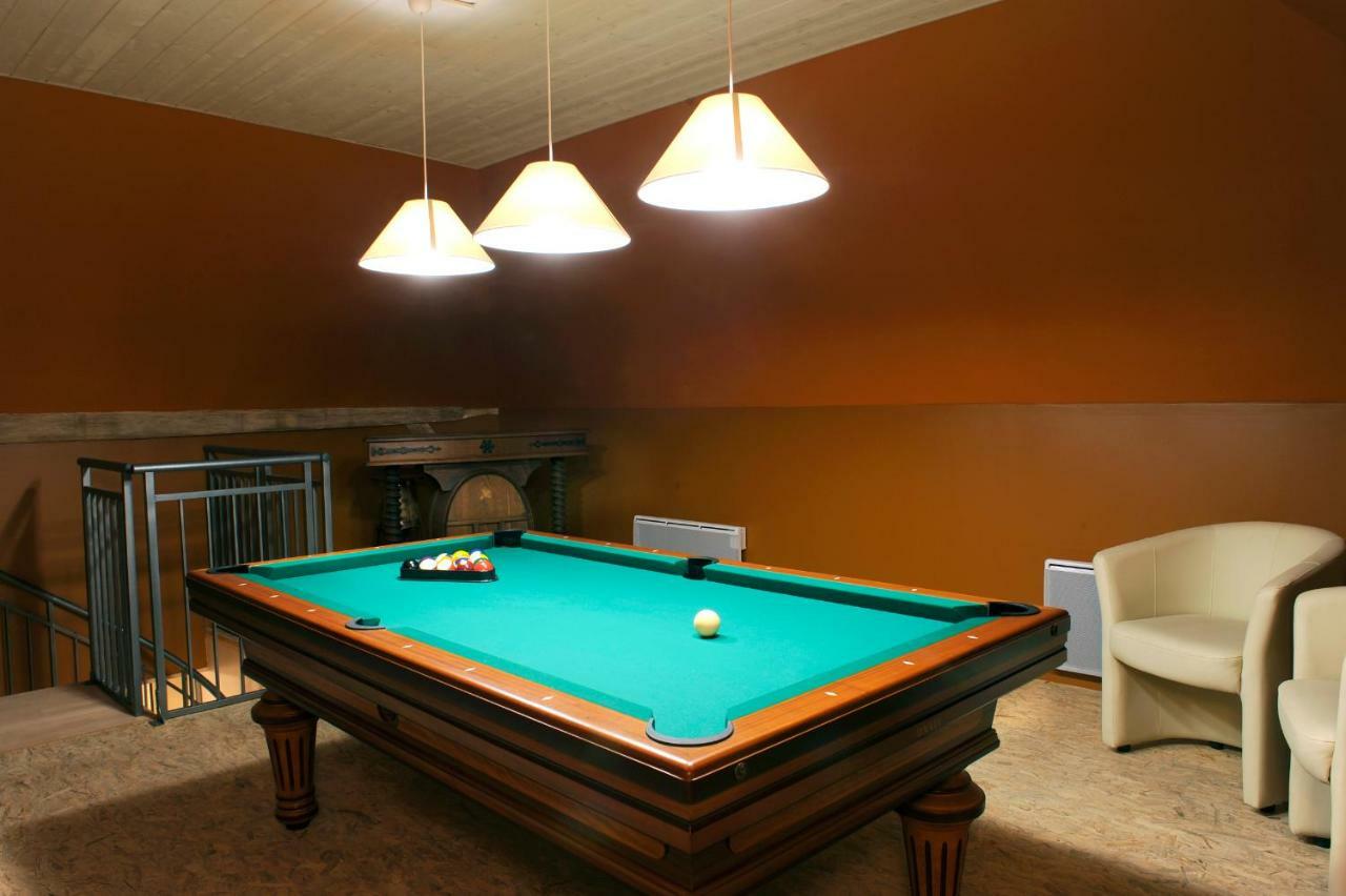 La Chambre D'Amis La Costignieres Montgueux Ngoại thất bức ảnh