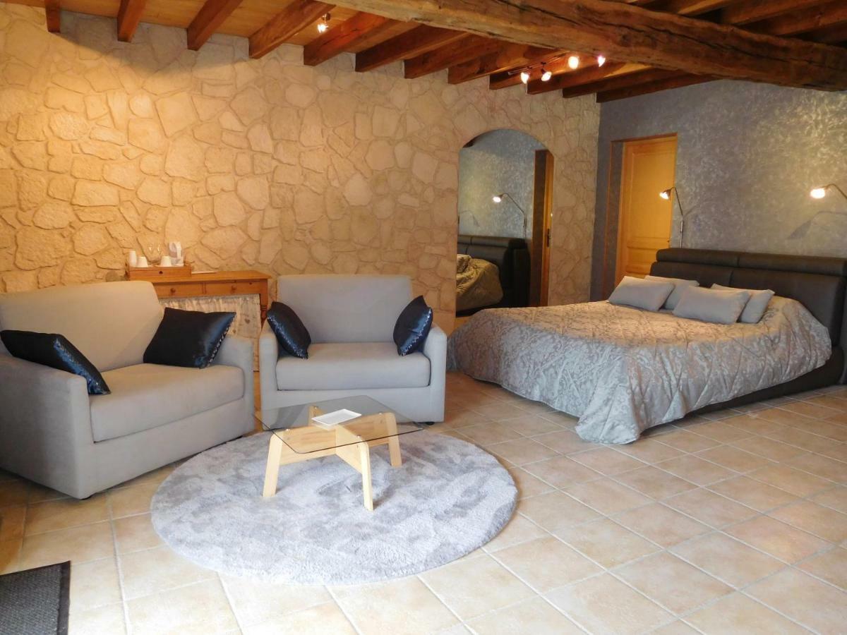 La Chambre D'Amis La Costignieres Montgueux Ngoại thất bức ảnh