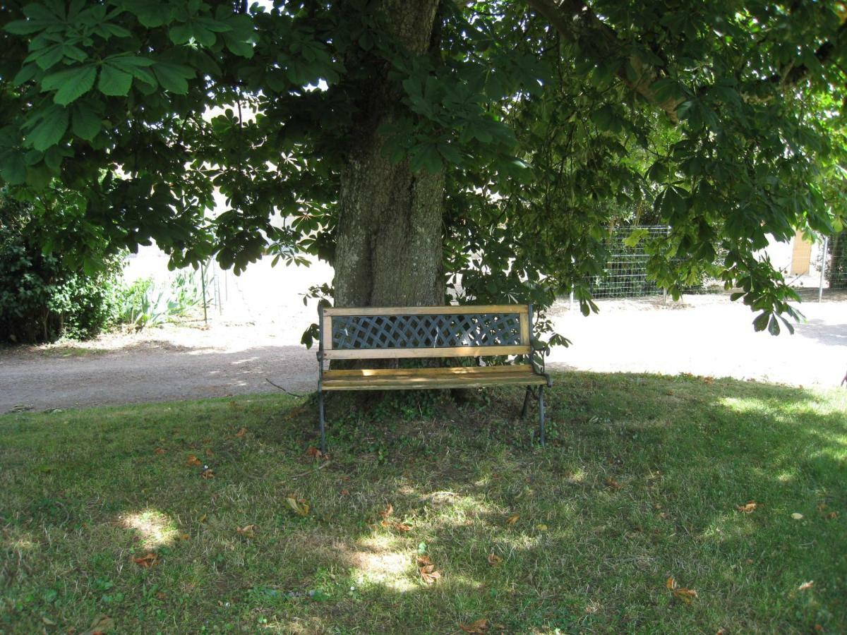 La Chambre D'Amis La Costignieres Montgueux Ngoại thất bức ảnh