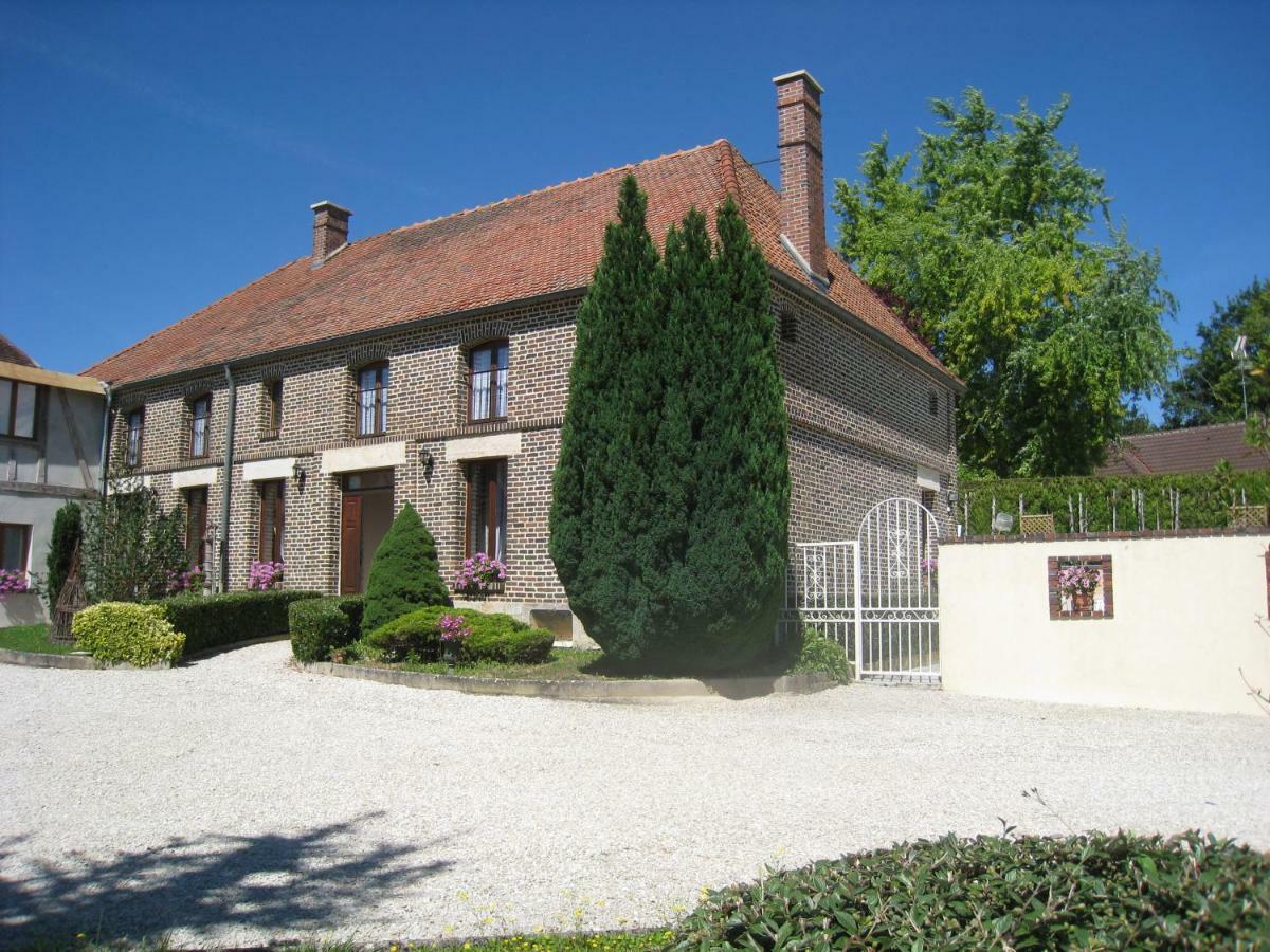 La Chambre D'Amis La Costignieres Montgueux Ngoại thất bức ảnh