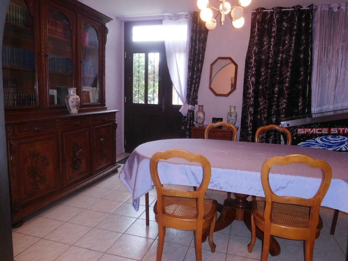 La Chambre D'Amis La Costignieres Montgueux Ngoại thất bức ảnh