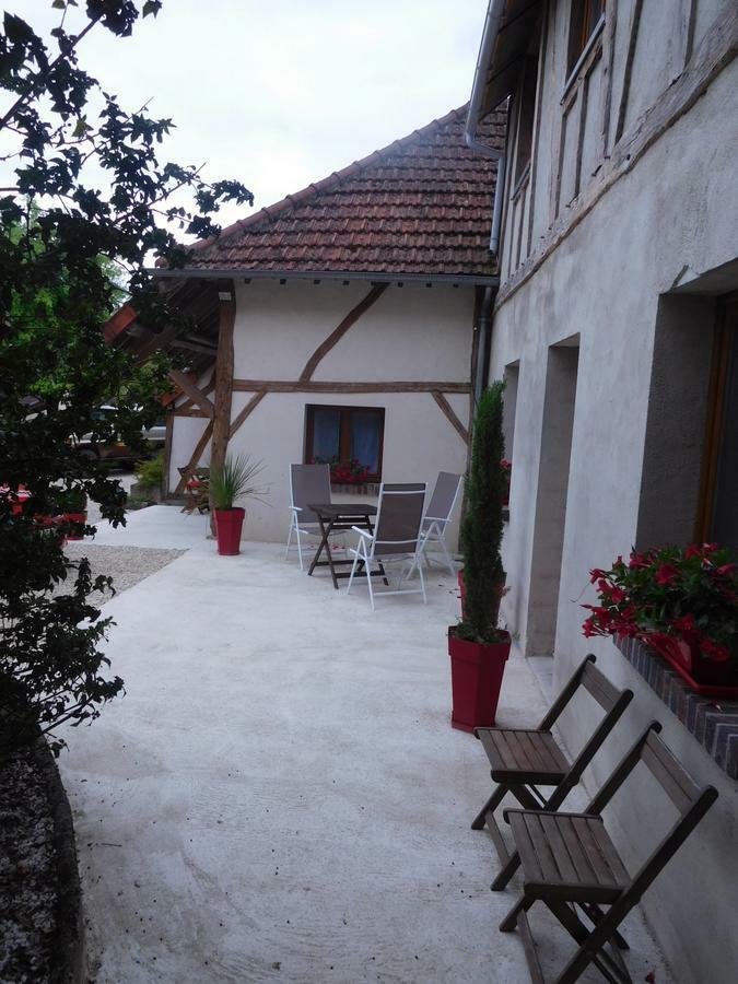 La Chambre D'Amis La Costignieres Montgueux Ngoại thất bức ảnh