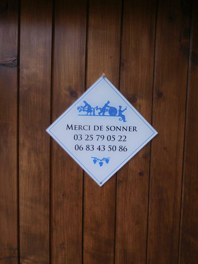 La Chambre D'Amis La Costignieres Montgueux Ngoại thất bức ảnh